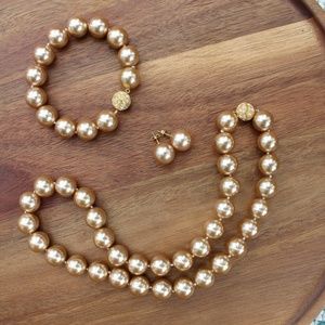 Champagne Shell Pearl Set